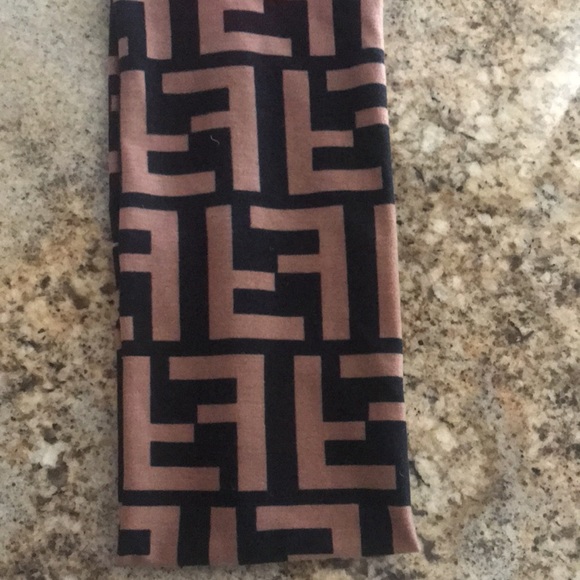 Fashion Headband - Picture 3 of 3